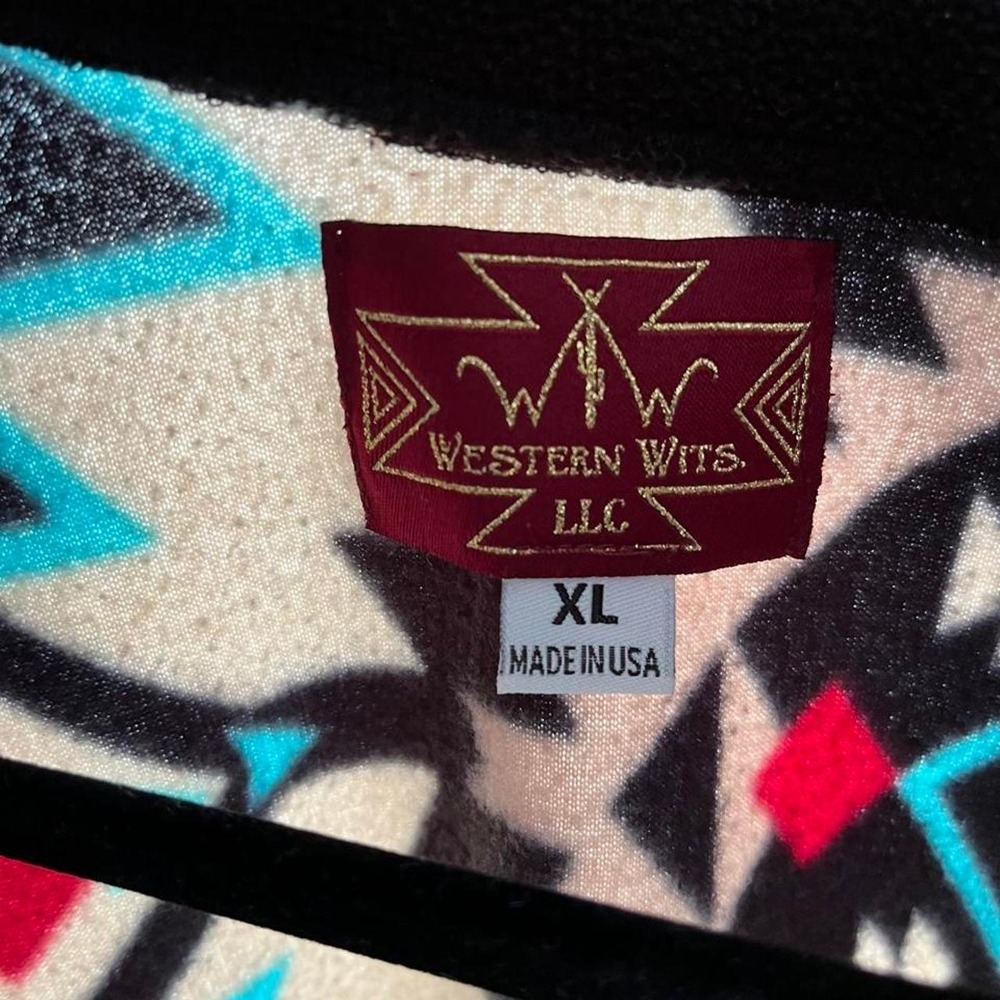 Western Wits Aztec Print Fleece 1/4 Button Pullover XL - Picture 4 of 6